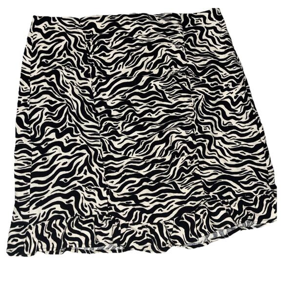 Pull&Bear Zebra Mini Skirt Small New Black White New Ruched - Picture 1 of 5